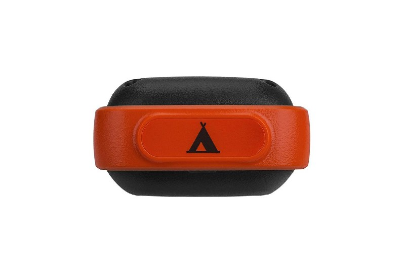 Dispositivo de acampada negro y naranja. Banda naranja con icono de tienda, parte superior e inferior negras.