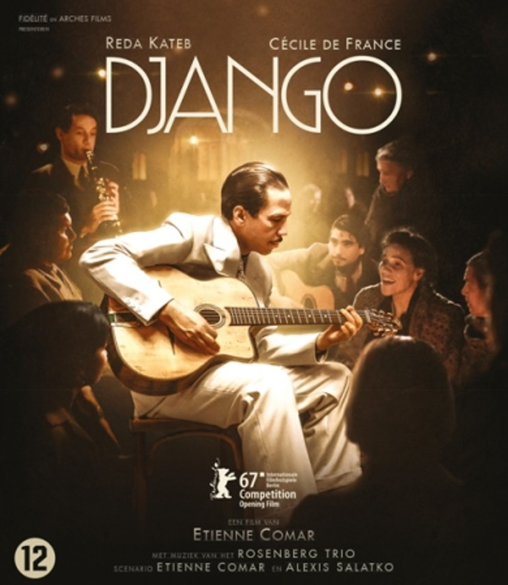 Filmposter voor Django. Een man speelt gitaar voor een publiek. De titel staat bovenaan.