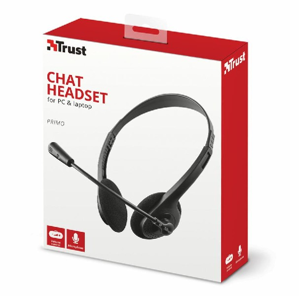 Un auricular de chat Trust en caja para PC y portátil. La caja es roja y blanca con una imagen de auriculares.