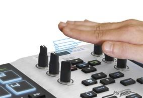 Controladora DJ - Hercules 4780871 DJ Control Air S Party Pack, 8 Pads, Control Air + LED Party