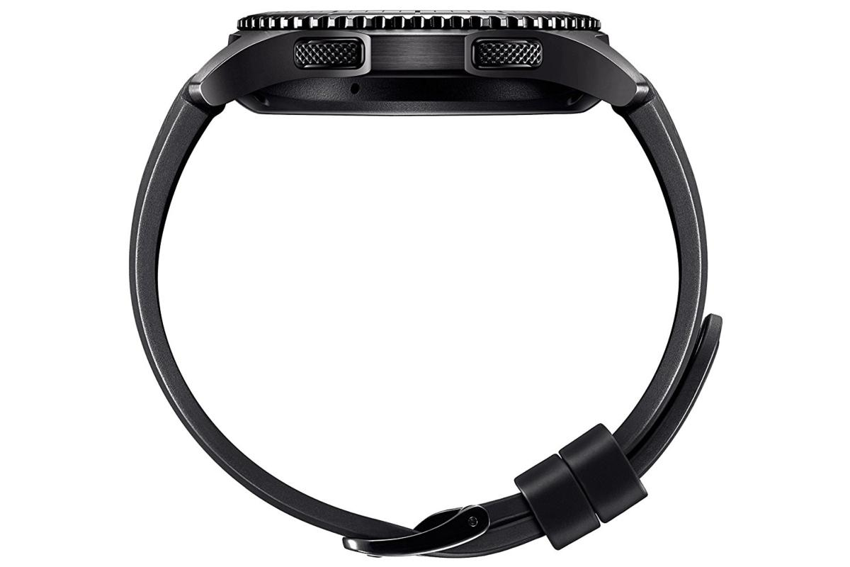 Smartwatch negra con correa negra, botones laterales y bisel texturizado.