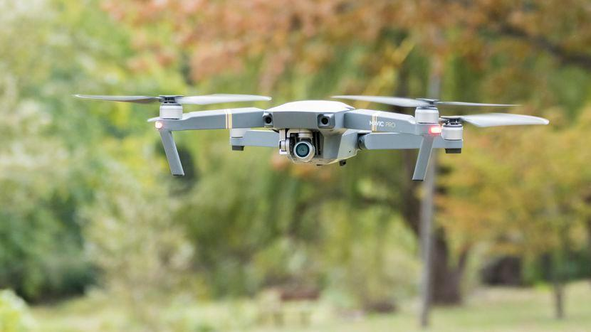 Drone - DJI Mavic Pro, 12.35 MP, Vídeo 4K, 65 km/h, Estabilizador de imagen, 27 minutos de vuelo
