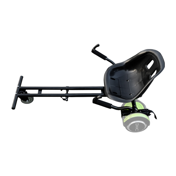 Go-kart negro y verde con asiento y manillar negros sobre fondo blanco.