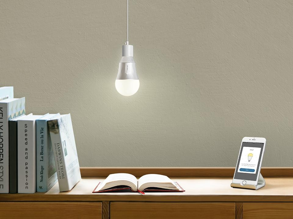 Bombilla - TP-LINK LB100, Bombilla inteligente, Wi-Fi, Color blanco iluminación inteligente