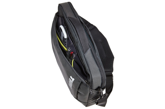 Maletín para portátil - Thule Subterra, Apto para Apple MacBook de 13", Negro