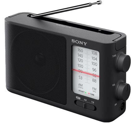 Una radio Sony negra con una antena plateada. Tiene diales y una pantalla con los números de las emisoras.