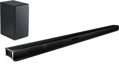 Barra de sonido negra y un subwoofer sobre un fondo blanco. La barra de sonido es larga y delgada.