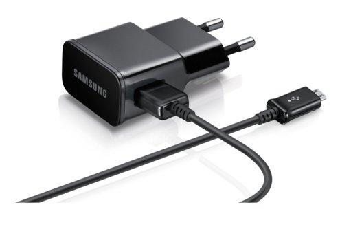 Cargador USB - Samsung ETA-U90EBEPGWW para Tablet o Smartphone, en negro