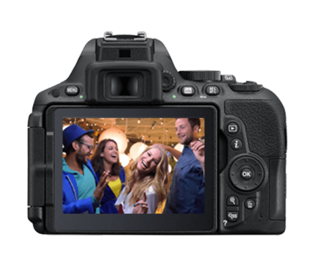 Cámara Réflex - Nikon D5500 + 18-55 mm VR II + Estuche + Palo Selfie