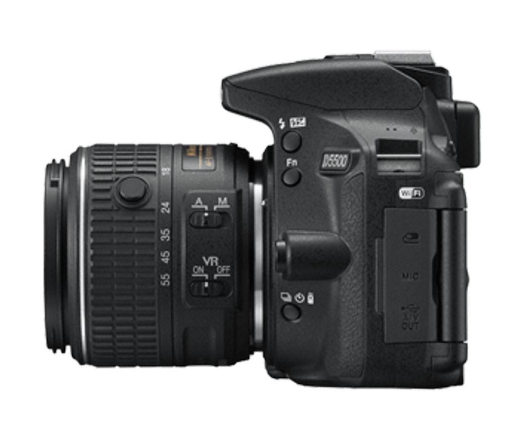 Cámara Réflex - Nikon D5500 + 18-55 mm VR II + Estuche + Palo Selfie
