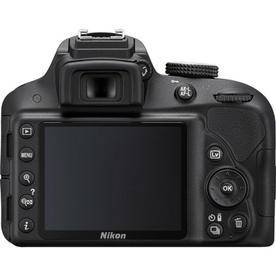 Cámara Réflex - Nikon D3300 + 18-55 VR II con estuche y trípode