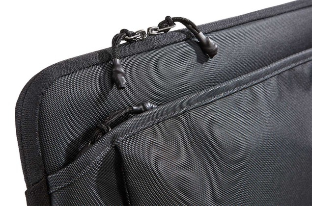 CASE-LOGIC Thule Subterra 13" Funda Negro