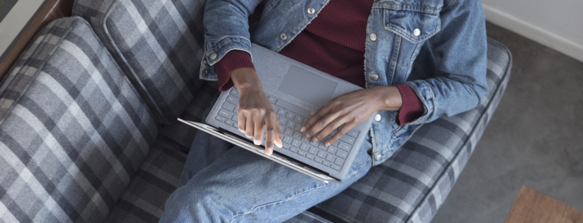 Portátil - Microsoft Surface laptop, 13.5", i5-7200U, RAM 4GB, 128GB SSD, Windows 10 S