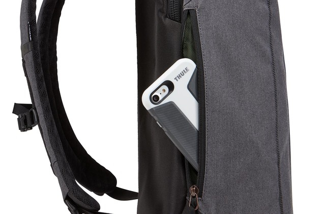 Mochila para portátil MacBook de 15 pulgadas  -  Thule Vea, Nylon, Negro