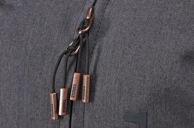 Mochila para portátil MacBook de 15 pulgadas  -  Thule Vea, Nylon, Negro