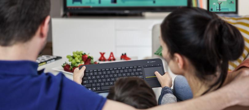 Teclado inalámbrico - Logitech K400 Plus, RF, QWERTY, Holandés