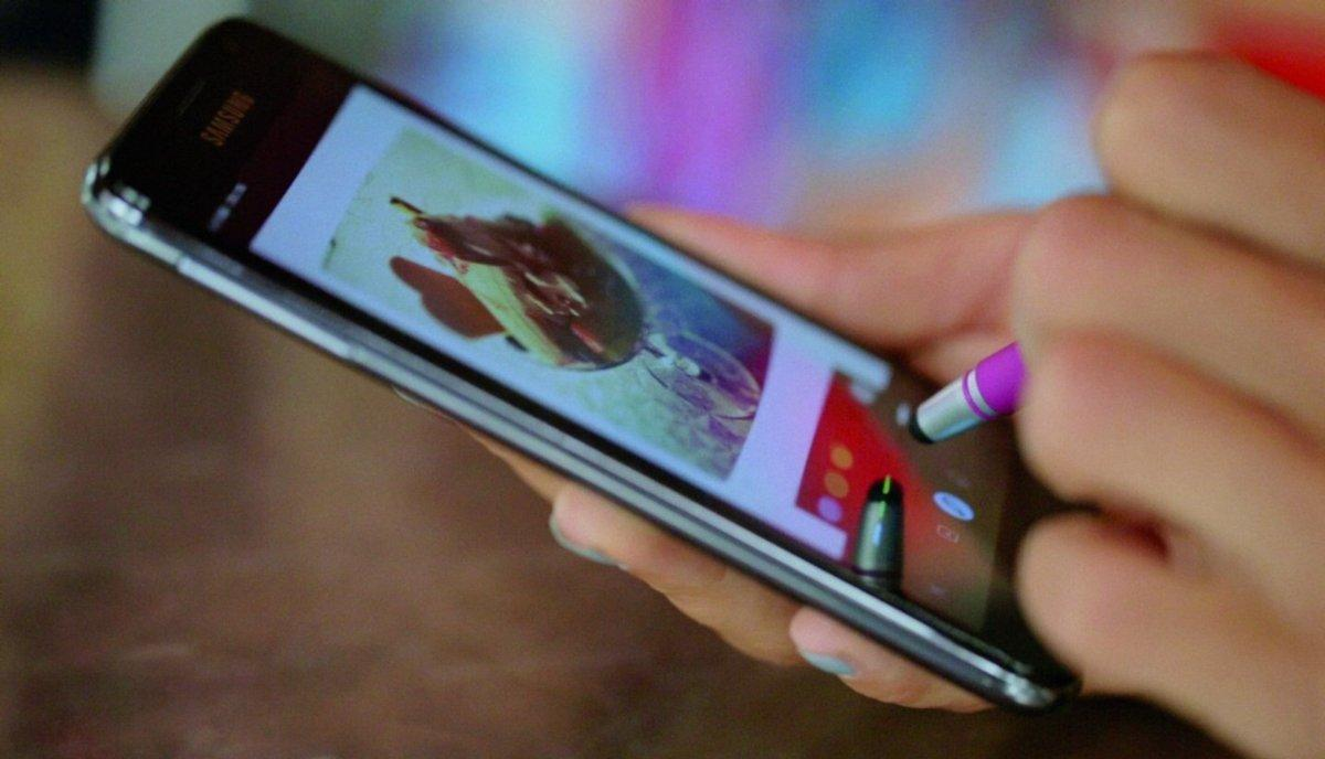 Stylus - Wacom Bamboo Solo, para Tablets o Smartphones, en color rosa