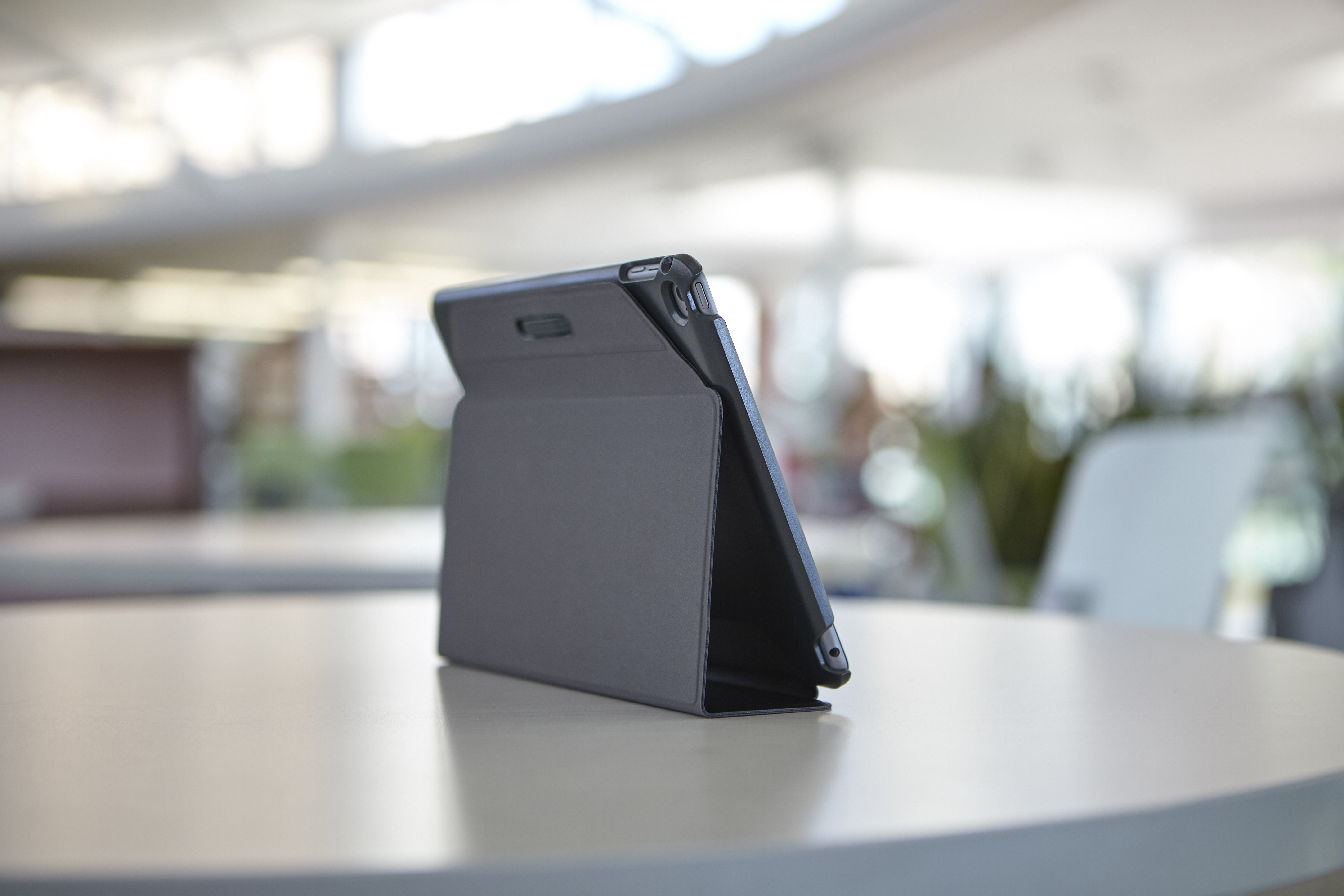 Case Logic SnapView 2.0 9.7" Folio Negro