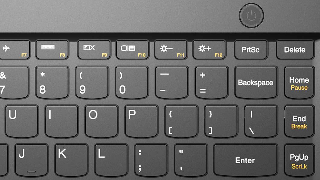 Lenovo Essential E31-70 2GHz i3-5005U 13.3" 1366 x 768Pixeles Negro Portátil