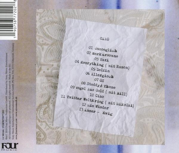 Ein zerrissenes Blatt Papier mit handgeschriebener Musik-Trackliste. Der Titel ist Ciao.
