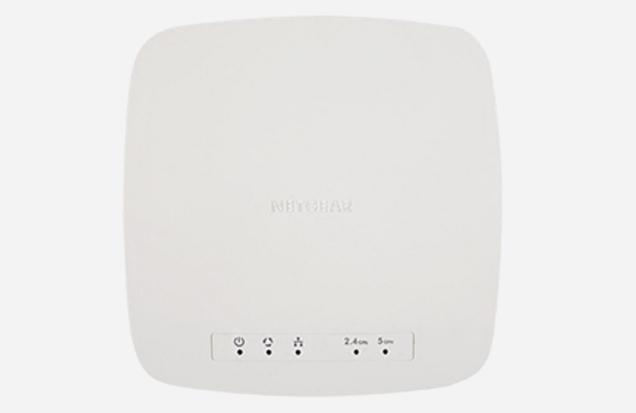 Netgear WB7520 10,100,1000Mbit/s pasarel y controlador