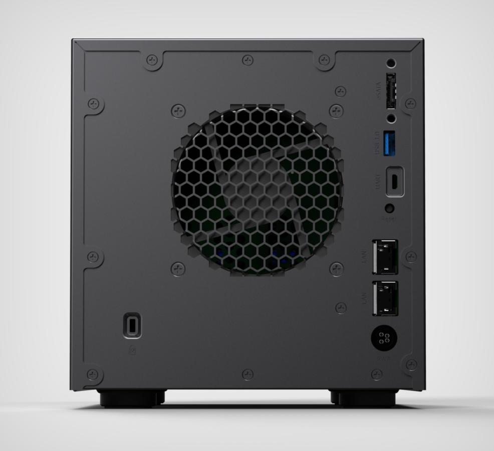 Servidor NAS - Netgear ReadyNAS 422