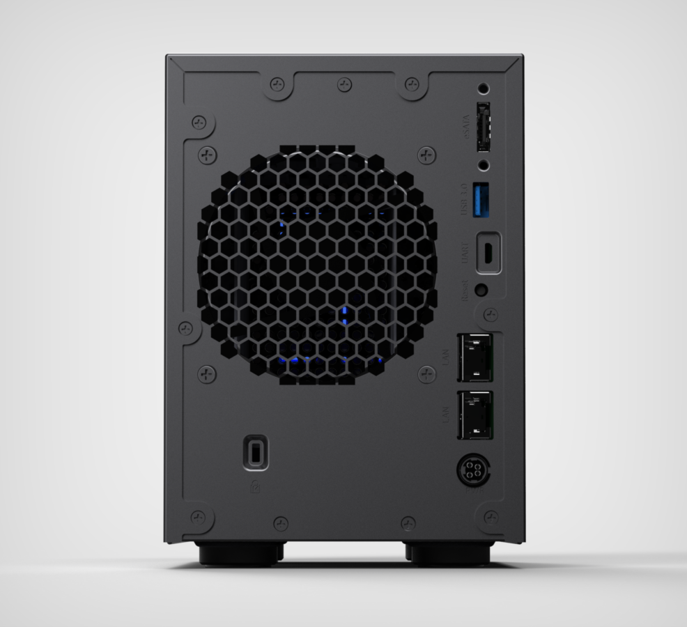 Servidor NAS - Netgear ReadyNAS 422