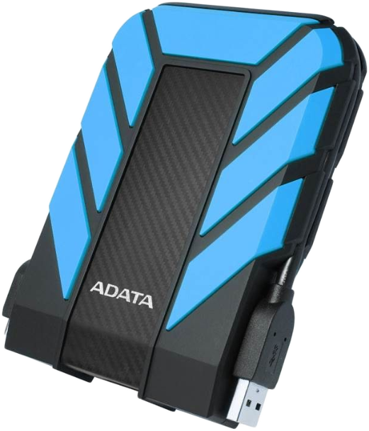 Fekete-kék ADATA külső merevlemez USB kábellel. Fehér háttéren van.