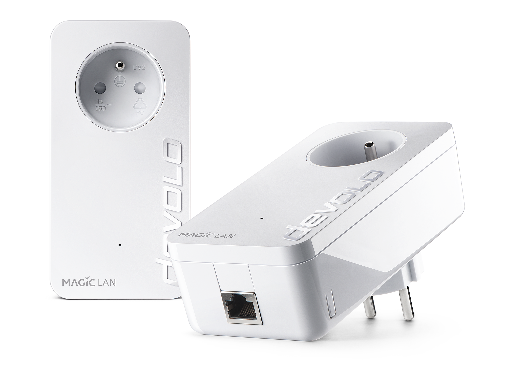 Twee witte Hevolo Magic LAN powerline adapters. Eén toont een stopcontact, de andere een stekker en een Ethernetpoort.