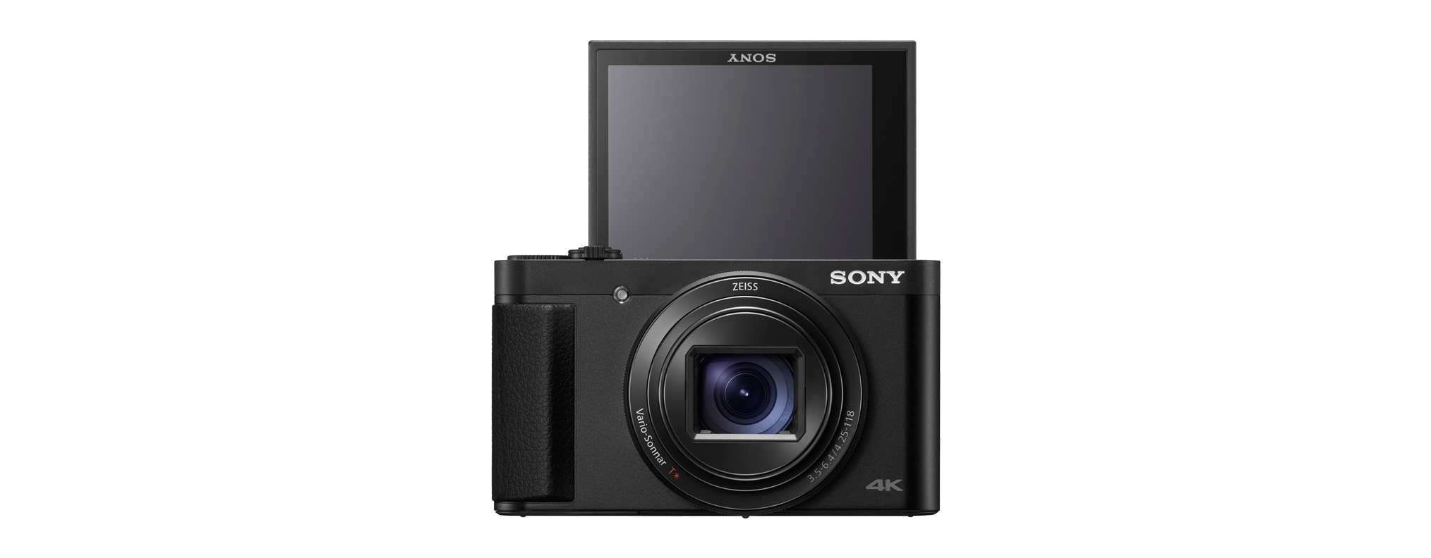 Schwarze Sony ZV-1 Kamera mit hochgeklapptem Bildschirm. Das Objektiv ist vor schwarzem Hintergrund zentriert.