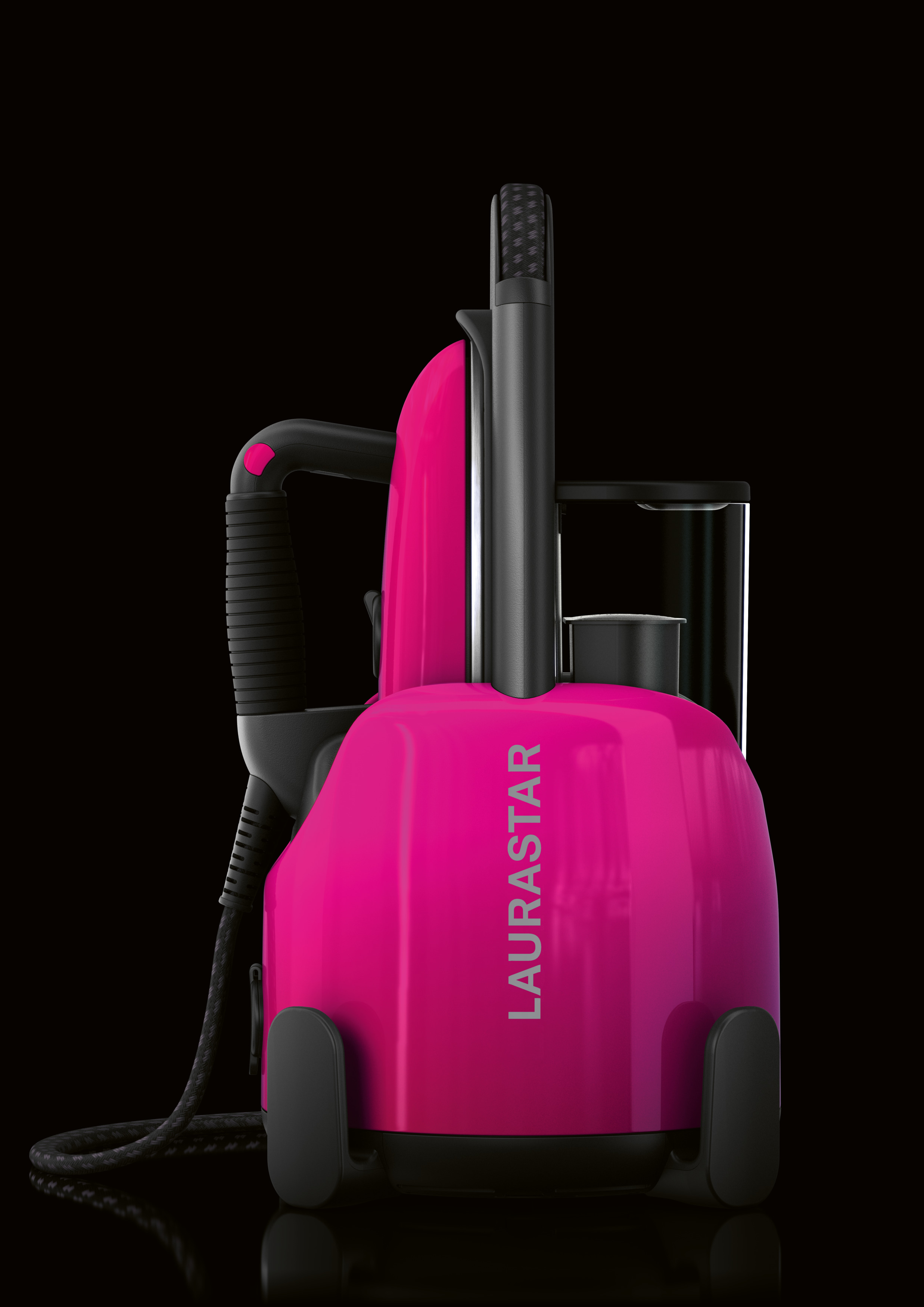 Système de repassage Laurastar rose, vue latérale, câble noir, fond noir.