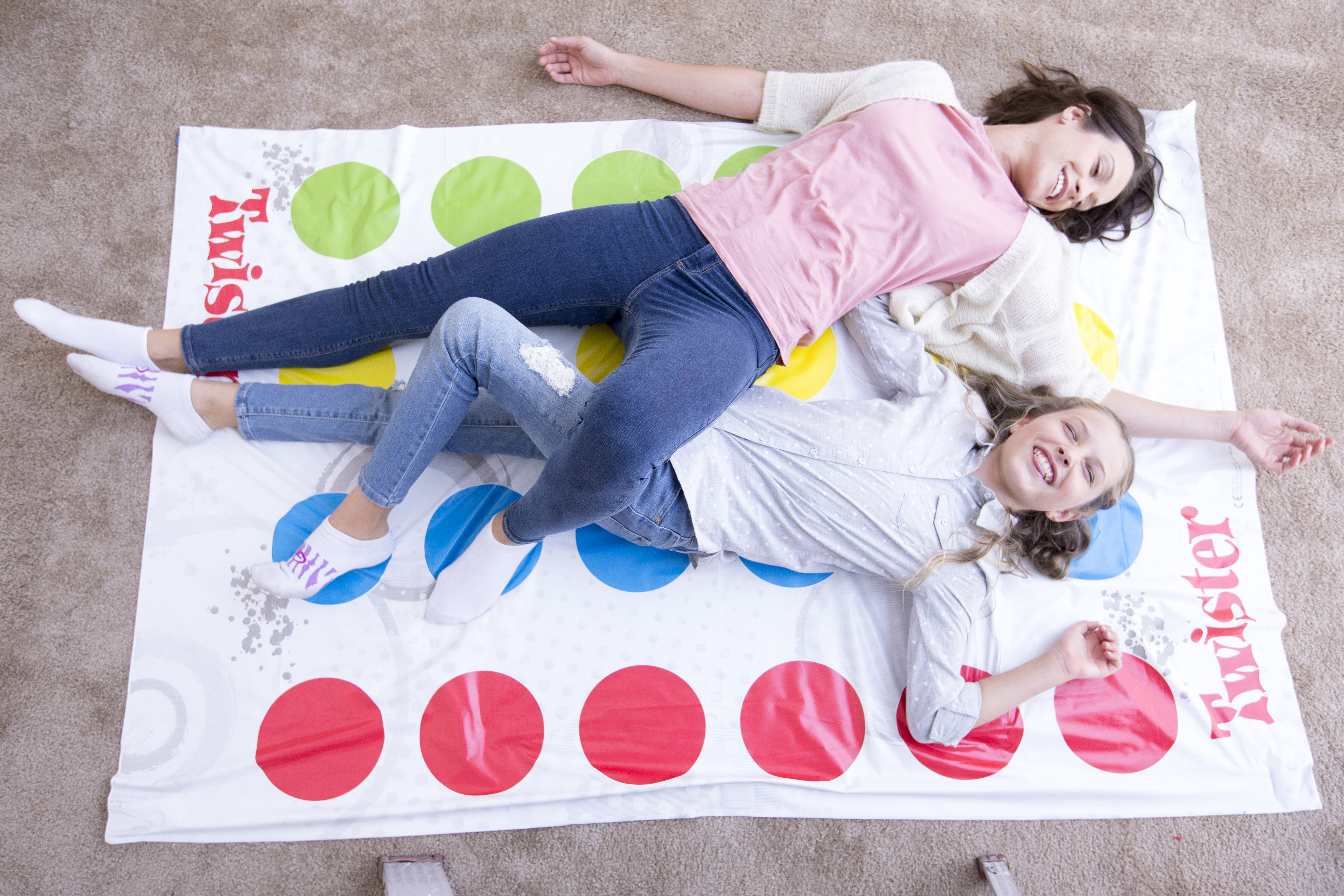 HASBRO GAMING Twister Geschicklichkeitsspiel Mehrfarbig