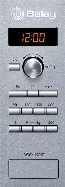 Panel de control de microondas con pantalla digital que muestra 12:00, fondo plateado, botones.