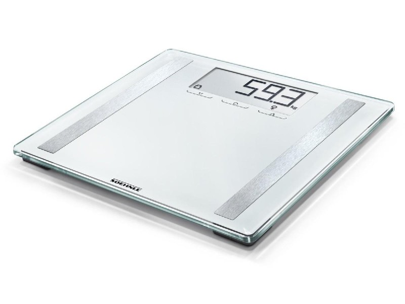Báscula de baño digital que muestra 59,3 kg. Superficie blanca, pantalla digital, detalles plateados y parte superior de cristal.