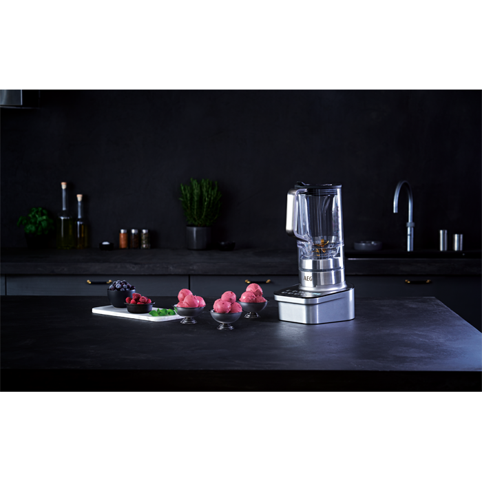 Batidora de vaso - AEG SB9300, 1200 W, 2.2 L, Tecnología PowerTilt, Cuchillas de titanio
