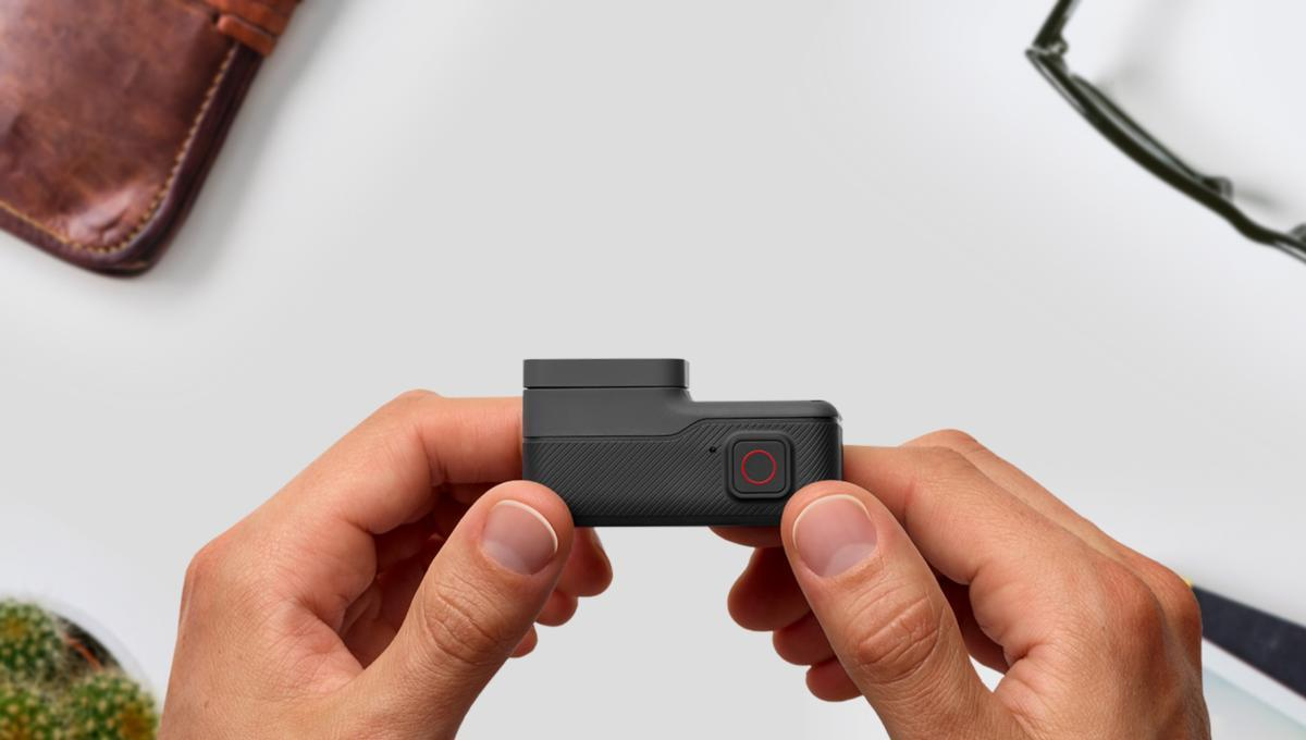 Cámara deportiva - GoPro HERO5, Vídeo 4K, 12 MP, Sumergible, RAW, Wi-Fi, Bluetooth, Negro