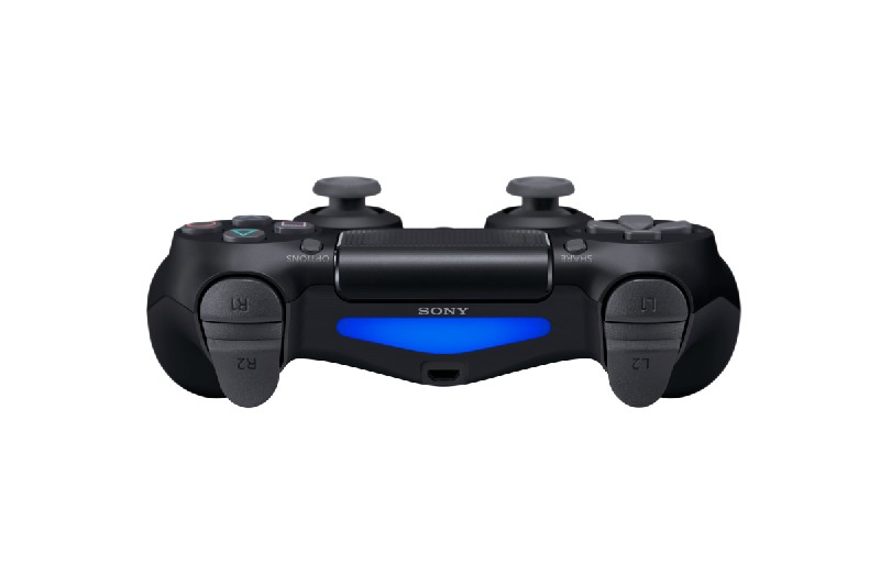 Mando negro de Playstation 4. Con botones, palancas analógicas y luz azul.