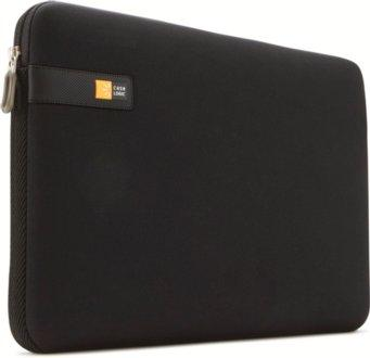 Una funda negra para portátil Case Logic con cremallera y logotipo amarillo de Case Logic.