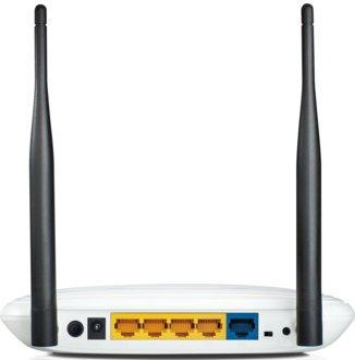 Router inalámbrico - TPLink WiFi N300, 4 Ethernet, 2 antenas MIMO