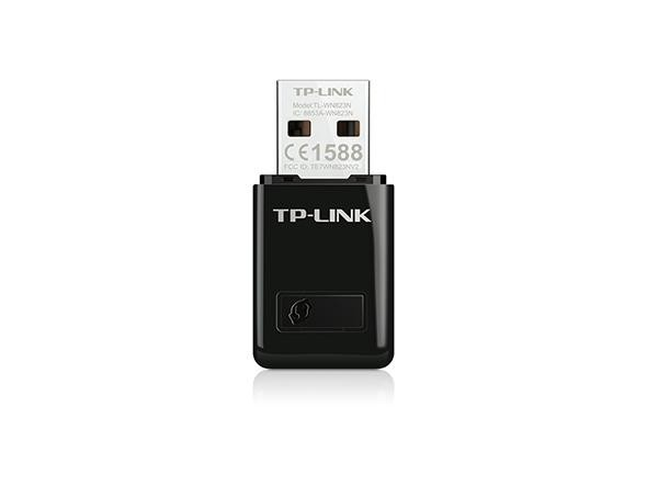 Un adaptador USB Wi-Fi TP-Link negro con etiqueta blanca y el logo TP-Link sobre fondo blanco.