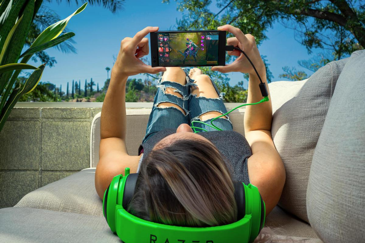 Móvil - Razer Phone, Negro, 64 GB, 8 GB RAM, 5.7", Snapdragon 835, 4000 mAh, Android