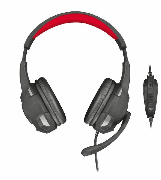 Un auricular para juegos negro y rojo con micrófono y controles, aislado sobre fondo blanco.
