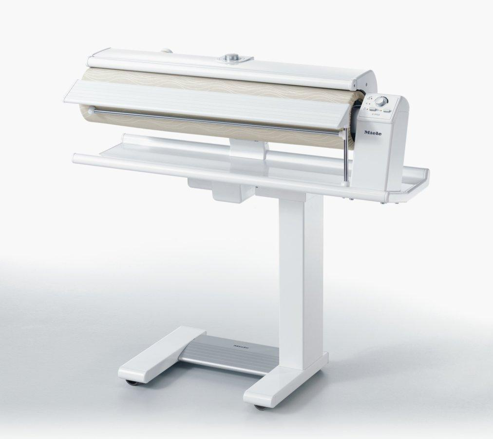 Planchadora - Miele B995D Rodillo 83cm, Función vapor, Manejo seguro, Diseño robusto y estable