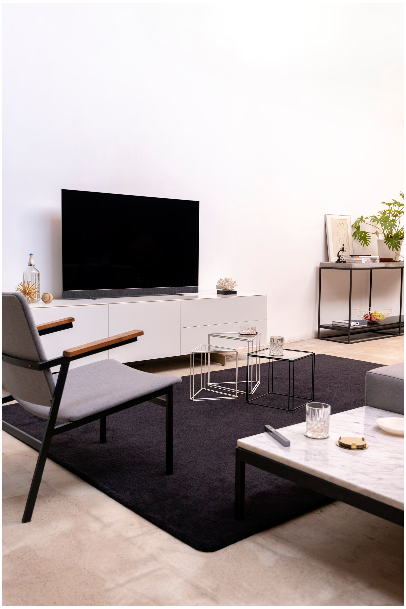PHILIPS 55OLED903 OLED TV (Flat, 55 Zoll / 139 cm, UHD 4K, SMART TV, Ambilight, Android TV)