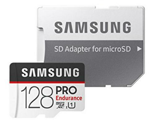 Una tarjeta microSD y adaptador Samsung, con texto 'SAMSUNG' y '128 PRO'.