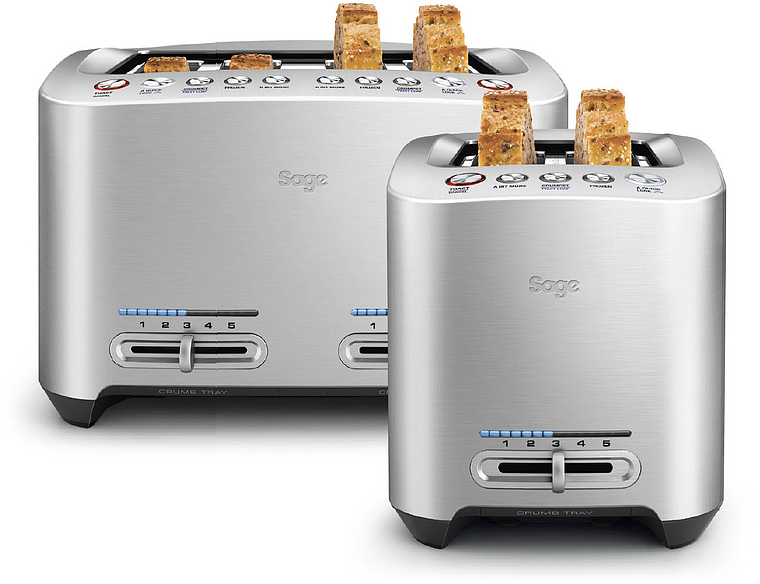 Zwei silberne Toaster, aus denen Brotscheiben herausspringen. Einer größer, einer kleiner.