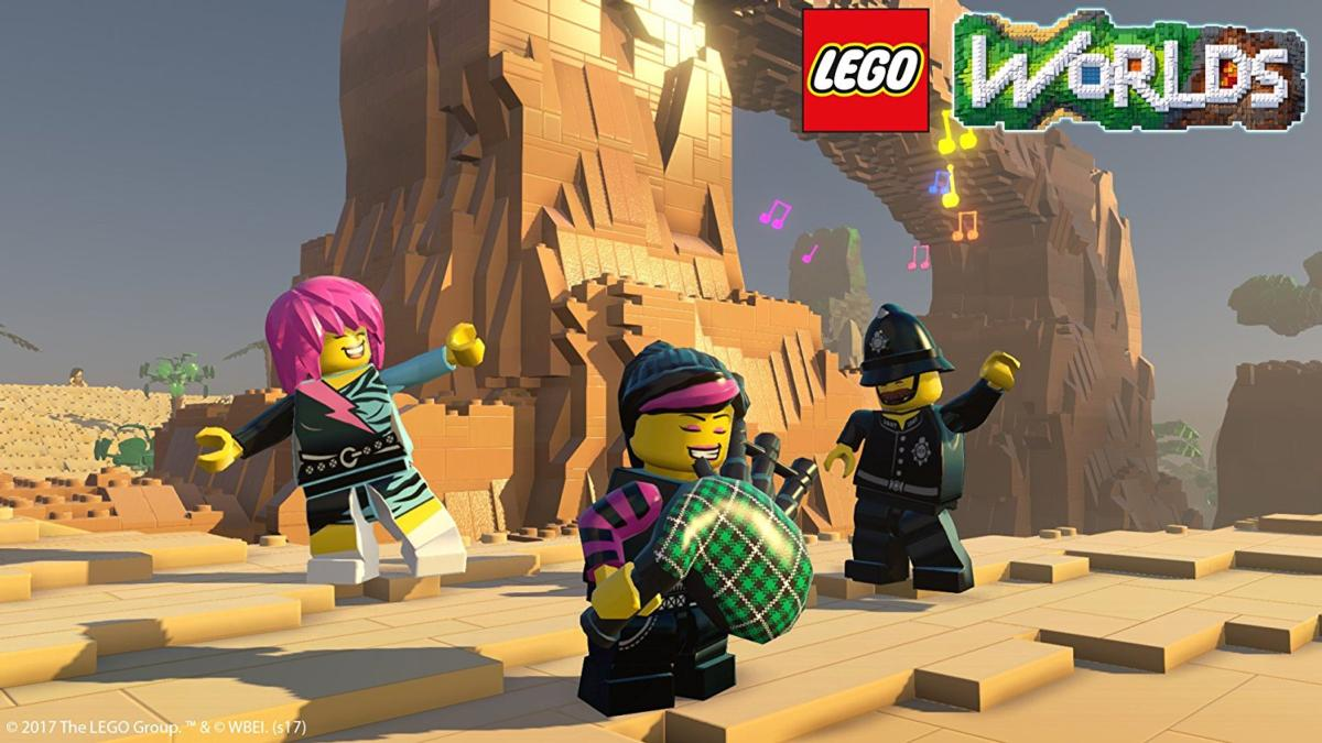Personajes de LEGO Worlds en un paisaje desértico, con el logo de LEGO y notas musicales.