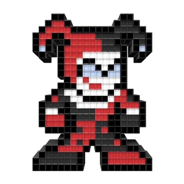 Arte pixelado de Harley Quinn con traje negro y rojo.