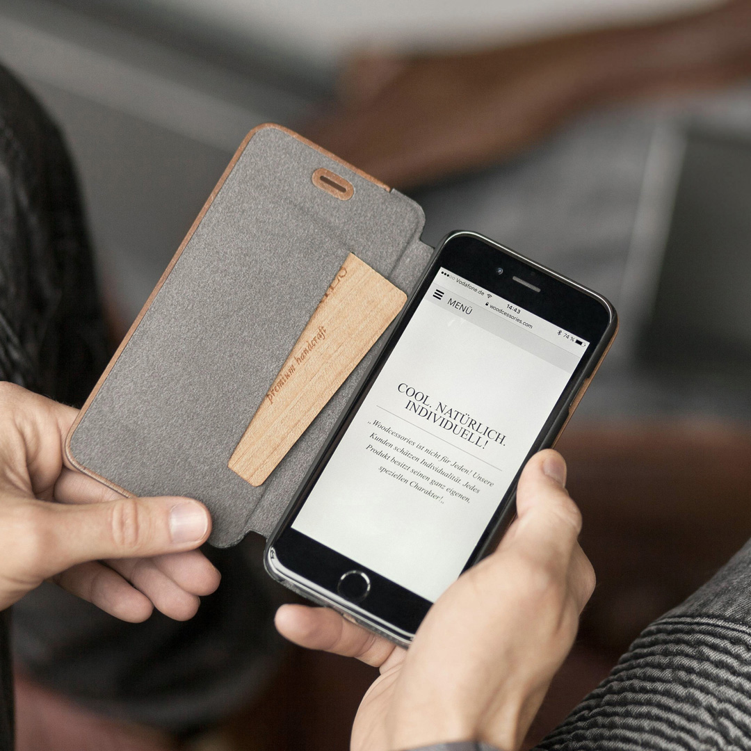 WOODCESSORIES Ecoflip, Bookcover, Apple, iPhone XR, Braun/Schwarz