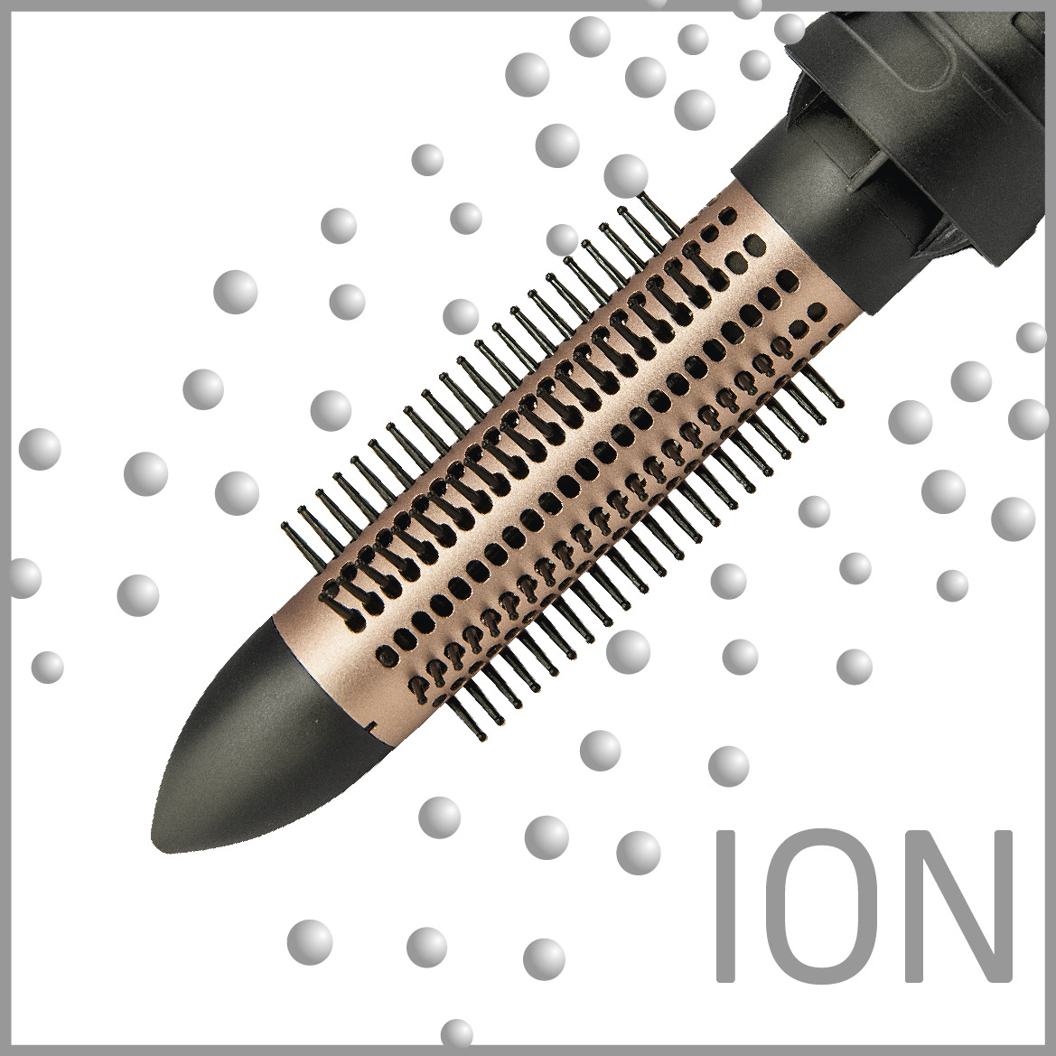 Nahaufnahme eines schwarzen und roségoldenen Haarstylers. Der Styler hat Borsten und die Aufschrift 'ION'. Weißer Hintergrund.